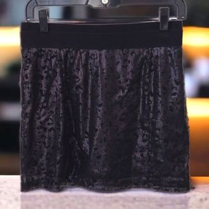 Guess sequence Mini skirt excellent condition no imperfections.